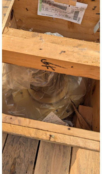 Komatsu WA800-8 SHAFT 42C-13-22520 - Boîte de vitesse pour Engins de chantier: photos 4 Komatsu WA800-8 SHAFT 42C-13-22520 - Boîte de vitesse pour Engins de chantier: photos 4