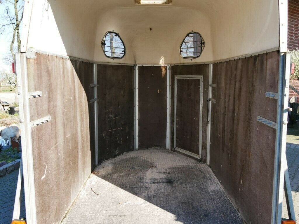 Holz Poly 2 Pferde Holz Poly 2 Pferde - Van chevaux: photos 2 Holz Poly 2 Pferde Holz Poly 2 Pferde - Van chevaux: photos 2