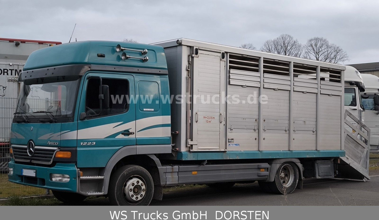 Mercedes-Benz Atego 1223 1 Stock Hohe Gitter Viehtransporter - Camion chevaux: photos 4 Mercedes-Benz Atego 1223 1 Stock Hohe Gitter Viehtransporter - Camion chevaux: photos 4