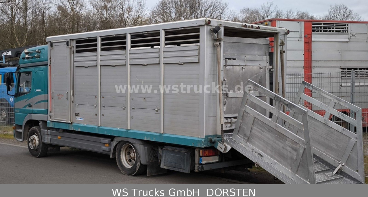 Mercedes-Benz Atego 1223 1 Stock Hohe Gitter Viehtransporter - Camion chevaux: photos 5 Mercedes-Benz Atego 1223 1 Stock Hohe Gitter Viehtransporter - Camion chevaux: photos 5