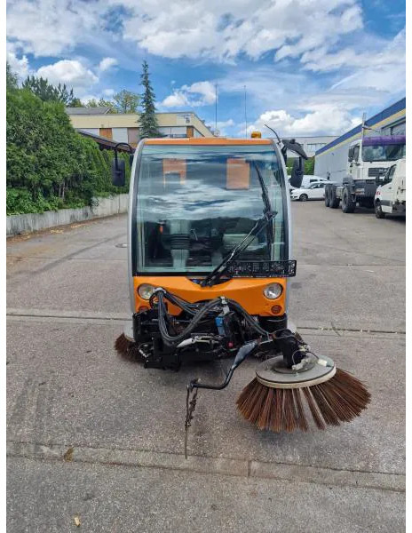 Bucher Kehrmaschine BUCHER-GUYER Kehrmaschine EG 4.500 kg Diesel Topzustand - Balayeuse industrielle: photos 3 Bucher Kehrmaschine BUCHER-GUYER Kehrmaschine EG 4.500 kg Diesel Topzustand - Balayeuse industrielle: photos 3