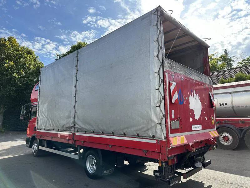 MAN TGL 8.180 FBL Plane langes Haus Topsleeper Klima - Véhicule utilitaire plateau baché: photos 3 MAN TGL 8.180 FBL Plane langes Haus Topsleeper Klima - Véhicule utilitaire plateau baché: photos 3