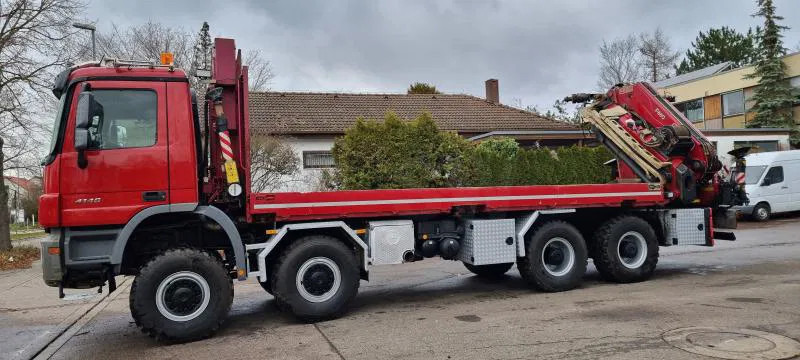 Mercedes-Benz AK 8X8 FASSI 660 EINZELBER SEILWINDE - Camion grue: photos 1 Mercedes-Benz AK 8X8 FASSI 660 EINZELBER SEILWINDE - Camion grue: photos 1