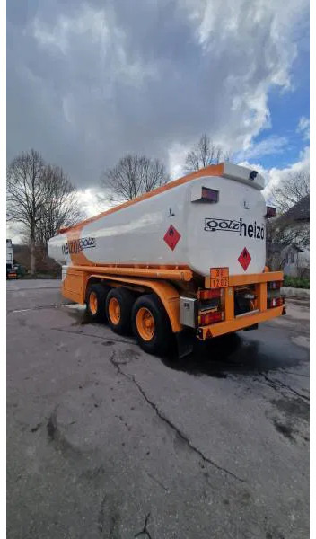 Schwelmer Eisenwerk TSA Diesel Heizöl 6 Kammern 35.5 m³ Zählwerk TKZ A TSA Diesel Heizöl 6 Kammern 35.5 m³ Zählwerk TKZ ABS - Semi-remorque citerne: photos 4 Schwelmer Eisenwerk TSA Diesel Heizöl 6 Kammern 35.5 m³ Zählwerk TKZ A TSA Diesel Heizöl 6 Kammern 35.5 m³ Zählwerk TKZ ABS - Semi-remorque citerne: photos 4
