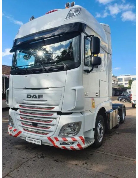 DAF XF 106.510 FT 6x2/4 SSC 3-Achser MEGA E6 - Tracteur routier: photos 1 DAF XF 106.510 FT 6x2/4 SSC 3-Achser MEGA E6 - Tracteur routier: photos 1