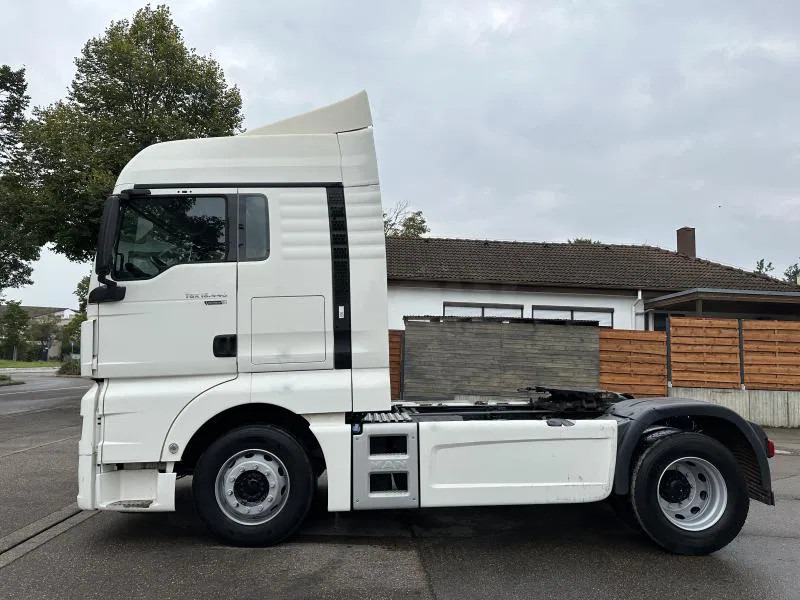 MAN TGX 18.440 XLX E6 Standard Intarder - Tracteur routier: photos 2 MAN TGX 18.440 XLX E6 Standard Intarder - Tracteur routier: photos 2