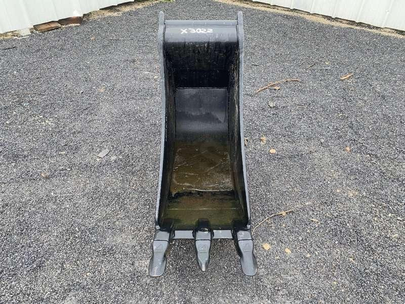 ARDEN EQUIPMENT QA40 / QA41 430mm - Godet pour pelle: photos 3 ARDEN EQUIPMENT QA40 / QA41 430mm - Godet pour pelle: photos 3