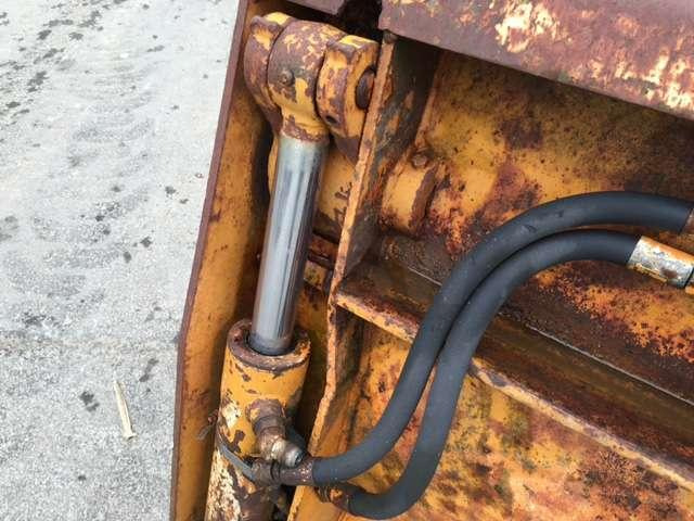 CASE 2340mm - Type tractopelle - Godet pour chargeur: photos 3 CASE 2340mm - Type tractopelle - Godet pour chargeur: photos 3