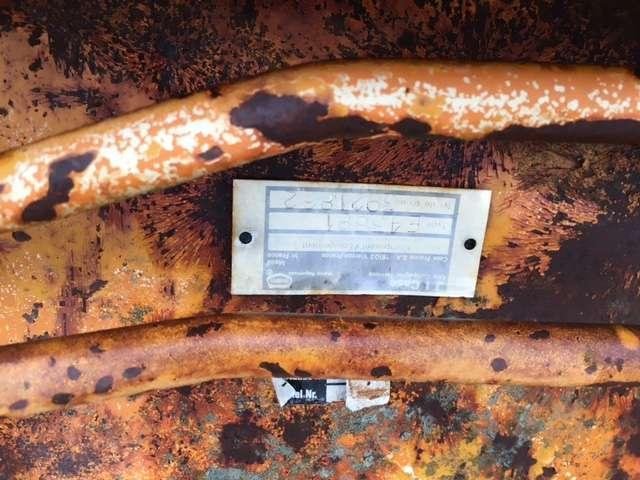 CASE 2340mm - Type tractopelle - Godet pour chargeur: photos 4 CASE 2340mm - Type tractopelle - Godet pour chargeur: photos 4