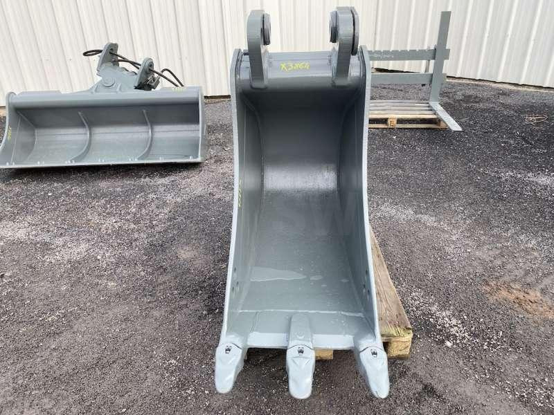 CASE 600mm - Axes 60mm - Godet pour pelle: photos 3 CASE 600mm - Axes 60mm - Godet pour pelle: photos 3