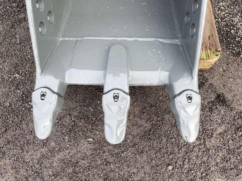 CASE 600mm - Axes 60mm - Godet pour pelle: photos 2 CASE 600mm - Axes 60mm - Godet pour pelle: photos 2