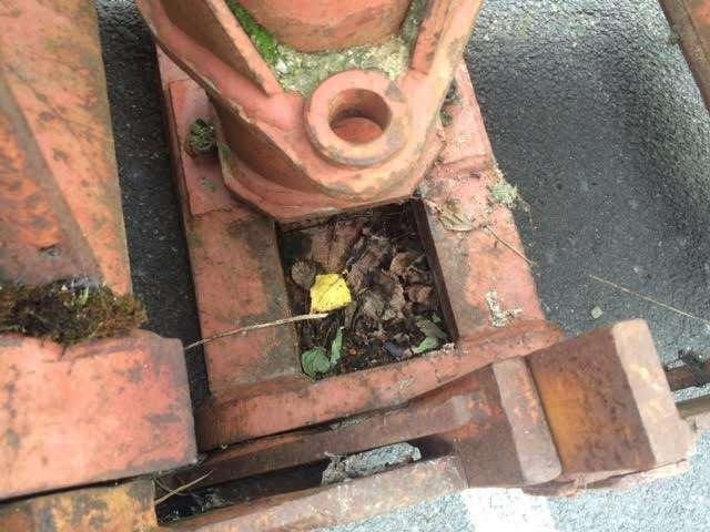 CASE 600mm - ejecteurs - Grappin: photos 4 CASE 600mm - ejecteurs - Grappin: photos 4