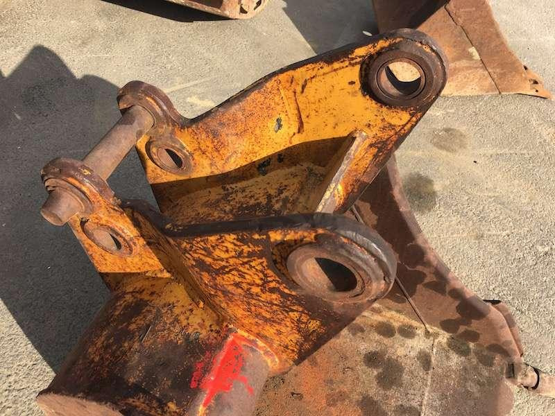 CASE tractopelle - 600mm - Godet pour pelle: photos 4 CASE tractopelle - 600mm - Godet pour pelle: photos 4