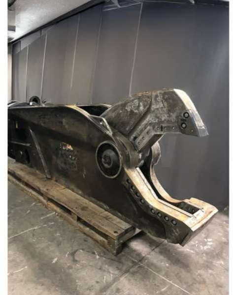 CATERPILLAR S3050 - Cisaille de démolition: photos 2 CATERPILLAR S3050 - Cisaille de démolition: photos 2