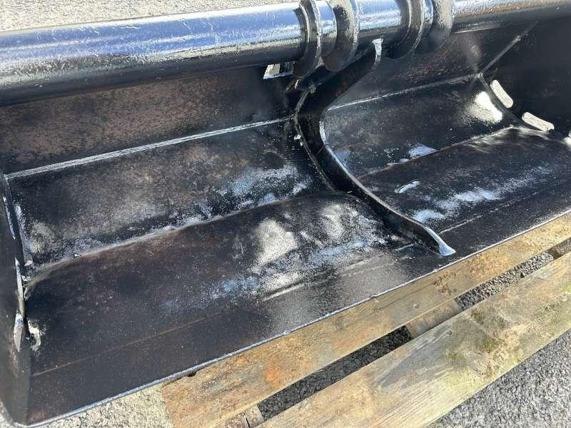 MORIN M3 - 1500mm - Godet pour pelle pour Engins de chantier: photos 3 MORIN M3 - 1500mm - Godet pour pelle pour Engins de chantier: photos 3