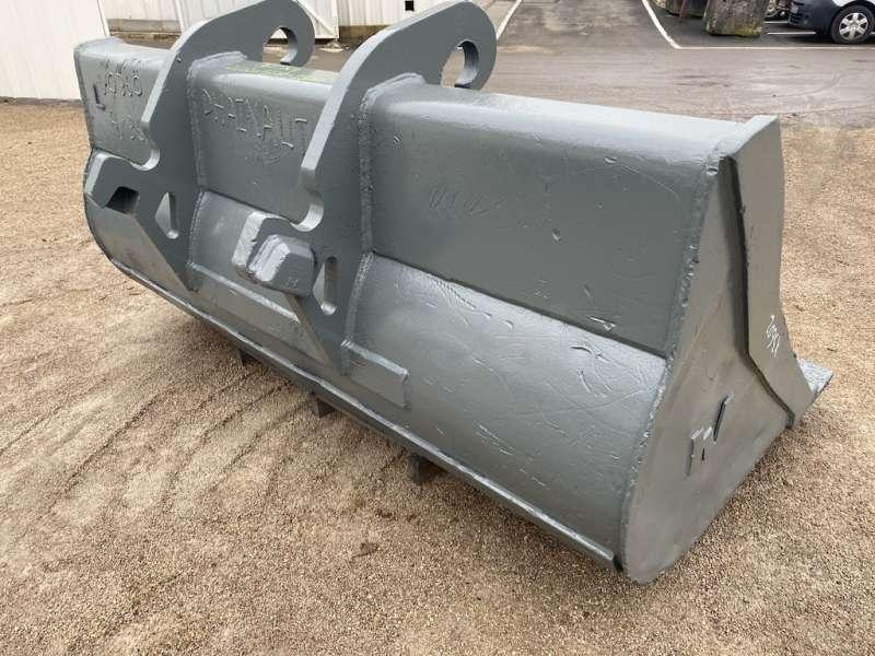 VERACHTER CW45 - 2300mm - Godet pour pelle: photos 4 VERACHTER CW45 - 2300mm - Godet pour pelle: photos 4