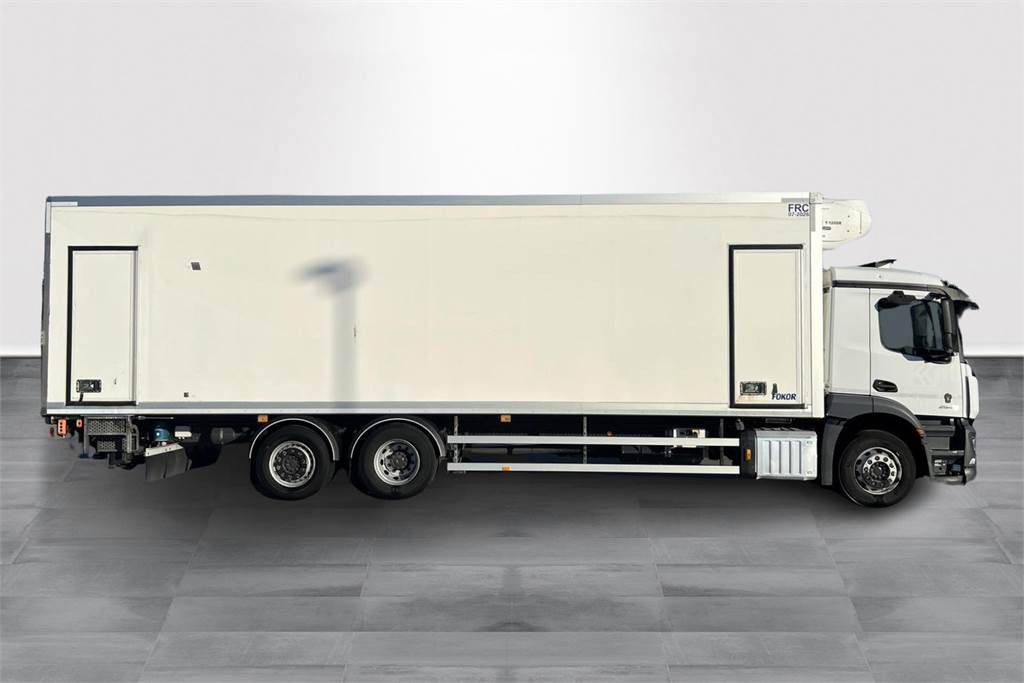 Mercedes-Benz ACTROS 2546L-6X2/ 60 FRC 07/2026 - Camion isothermique: photos 4 Mercedes-Benz ACTROS 2546L-6X2/ 60 FRC 07/2026 - Camion isothermique: photos 4