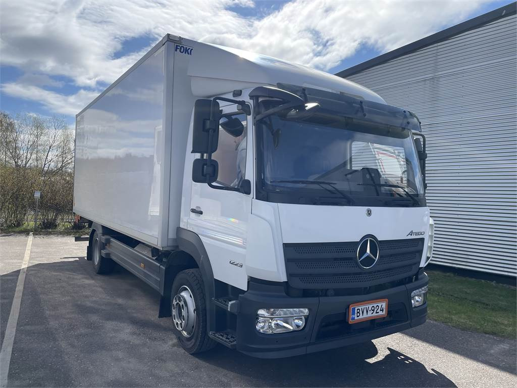 Mercedes-Benz ATEGO 1223L - Camion fourgon: photos 1 Mercedes-Benz ATEGO 1223L - Camion fourgon: photos 1