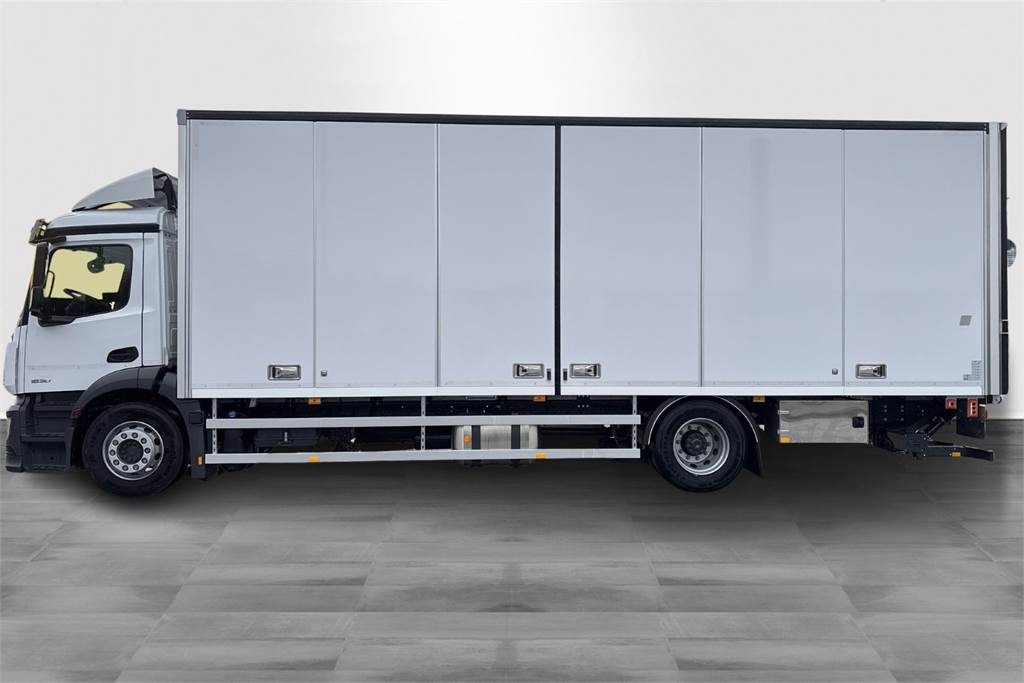Mercedes-Benz Actros 1830 5 KSA - Camion isothermique: photos 2 Mercedes-Benz Actros 1830 5 KSA - Camion isothermique: photos 2