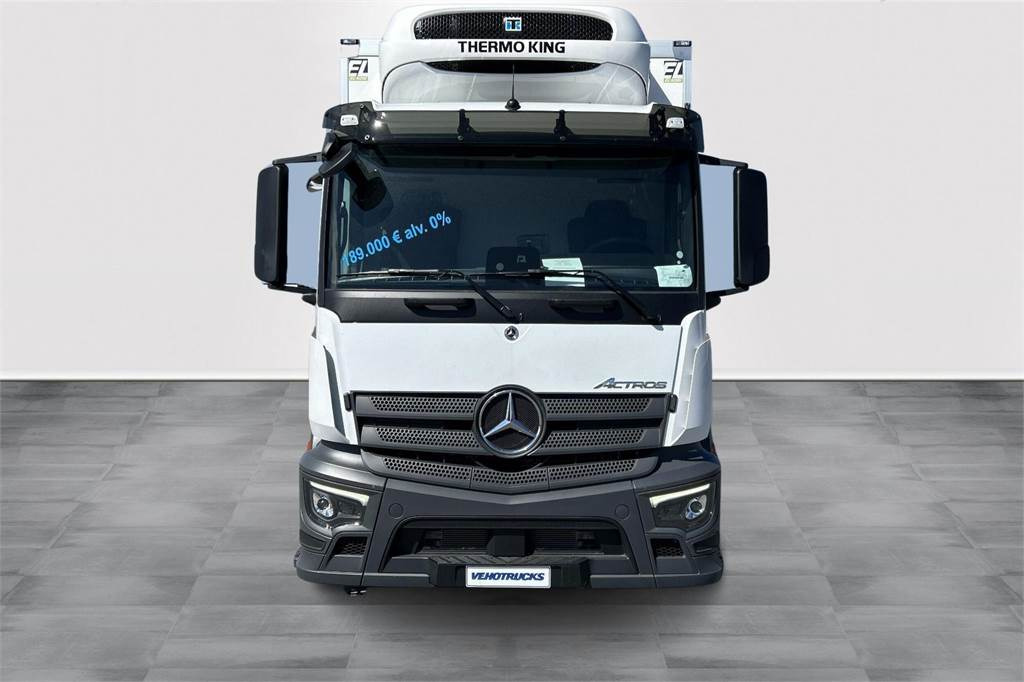 Mercedes-Benz Actros 1830 L nr 4x2 - Camion isothermique: photos 2 Mercedes-Benz Actros 1830 L nr 4x2 - Camion isothermique: photos 2