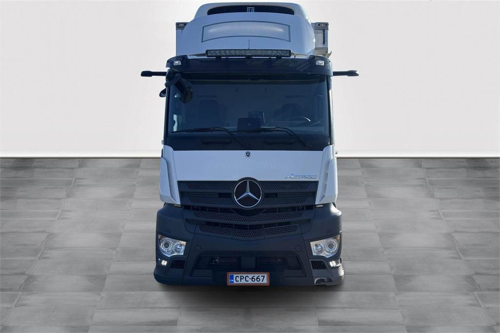 Mercedes-Benz Actros 2551 9.9m FRC 07/2027 - Camion isothermique: photos 3 Mercedes-Benz Actros 2551 9.9m FRC 07/2027 - Camion isothermique: photos 3