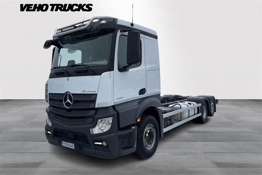 Mercedes-Benz Actros 2551L 6x2 alusta - Châssis cabine: photos 1 Mercedes-Benz Actros 2551L 6x2 alusta - Châssis cabine: photos 1