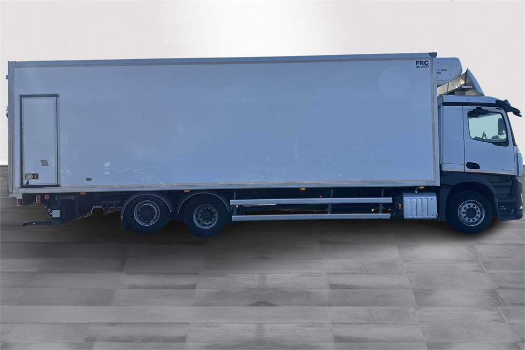 Mercedes-Benz Actros 2553L FRC 9,9m FRC 06/2027 - Camion isothermique: photos 5 Mercedes-Benz Actros 2553L FRC 9,9m FRC 06/2027 - Camion isothermique: photos 5
