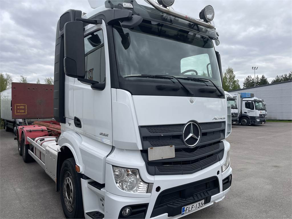 Mercedes-Benz Actros L 2551 L/6x2ENA - Châssis cabine: photos 2 Mercedes-Benz Actros L 2551 L/6x2ENA - Châssis cabine: photos 2