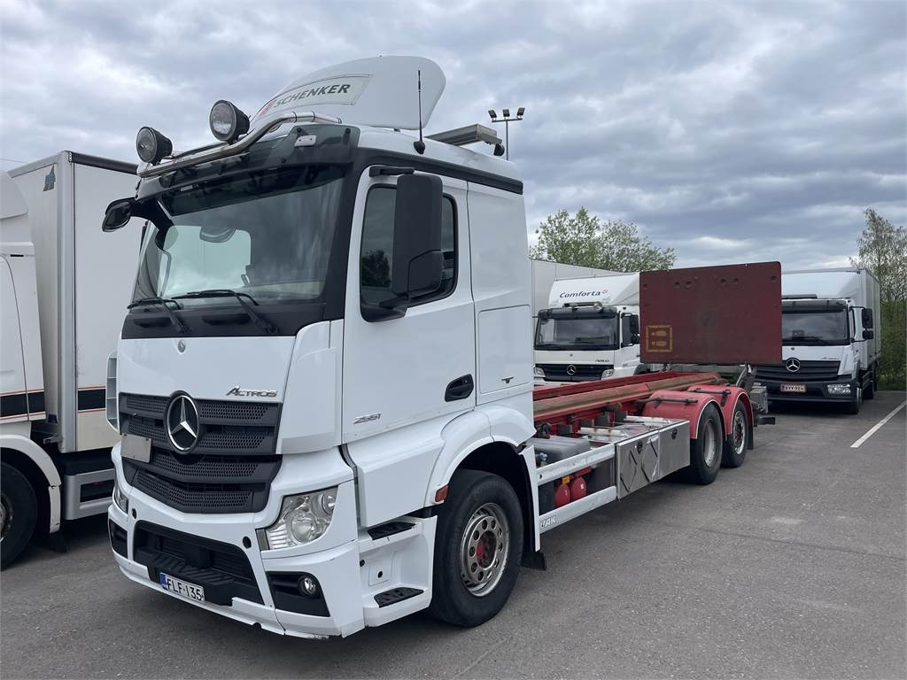 Mercedes-Benz Actros L 2551 L/6x2ENA - Châssis cabine: photos 1 Mercedes-Benz Actros L 2551 L/6x2ENA - Châssis cabine: photos 1