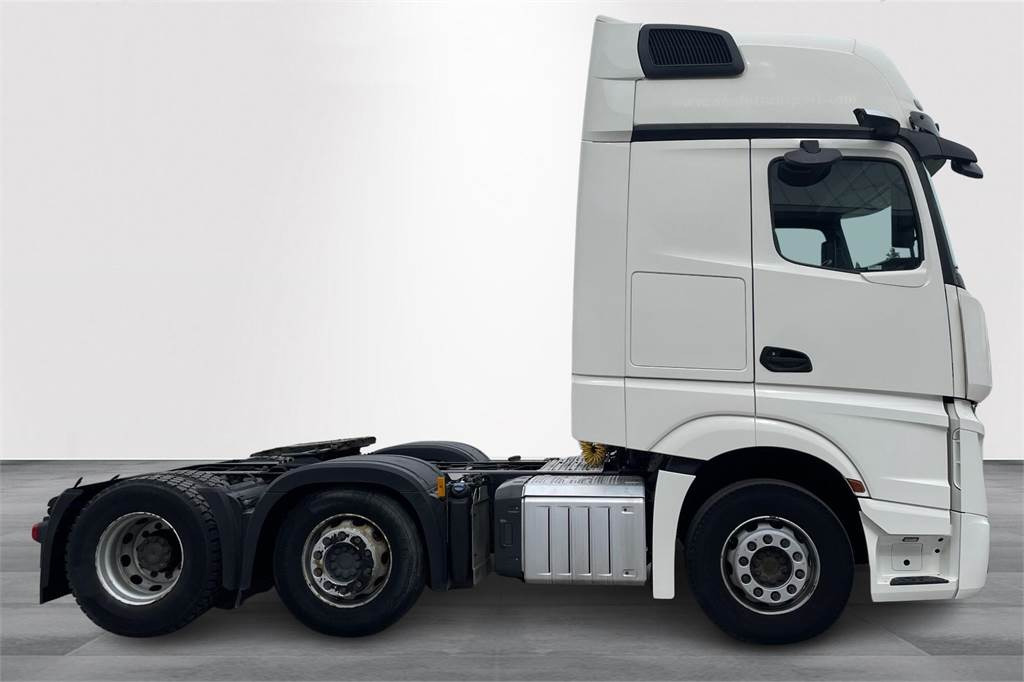 Mercedes-Benz ACTROS 2551LS 6x2/4 Väliteli - Tracteur routier: photos 2 Mercedes-Benz ACTROS 2551LS 6x2/4 Väliteli - Tracteur routier: photos 2