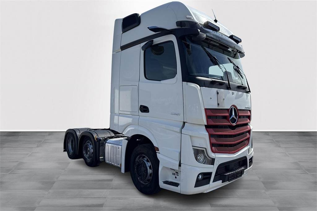 Mercedes-Benz ACTROS 2551LS 6x2/4 Väliteli - Tracteur routier: photos 4 Mercedes-Benz ACTROS 2551LS 6x2/4 Väliteli - Tracteur routier: photos 4