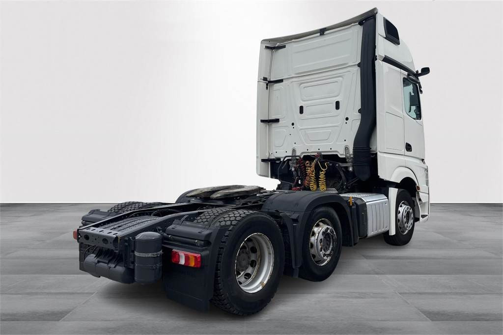 Mercedes-Benz ACTROS 2551LS 6x2/4 Väliteli - Tracteur routier: photos 3 Mercedes-Benz ACTROS 2551LS 6x2/4 Väliteli - Tracteur routier: photos 3