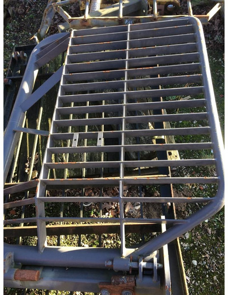 Volvo (1763) 16289618 Heckschutzgitter / rear protection - Accessoire pour Engins de chantier: photos 4 Volvo (1763) 16289618 Heckschutzgitter / rear protection - Accessoire pour Engins de chantier: photos 4