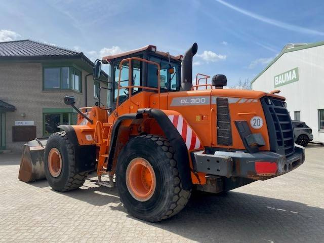 Doosan DL 300-3 (12005349) - Chargeuse sur pneus: photos 3 Doosan DL 300-3 (12005349) - Chargeuse sur pneus: photos 3