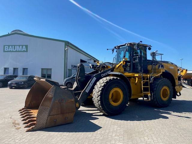 John Deere 744 P MIETE / RENTAL (12002124) - Chargeuse sur pneus: photos 1 John Deere 744 P MIETE / RENTAL (12002124) - Chargeuse sur pneus: photos 1