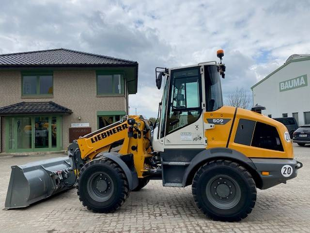 Liebherr L 509 Tele MIETE / RENTAL (12002134) - Chargeuse sur pneus télescopique: photos 3 Liebherr L 509 Tele MIETE / RENTAL (12002134) - Chargeuse sur pneus télescopique: photos 3