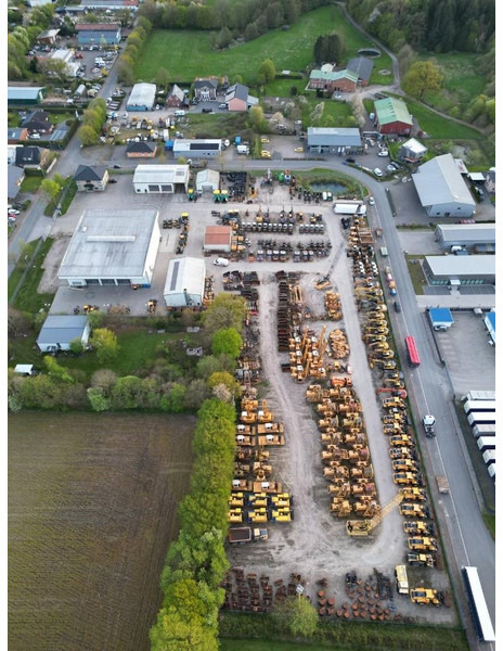 Liebherr L 531 - Chargeuse sur pneus: photos 2 Liebherr L 531 - Chargeuse sur pneus: photos 2