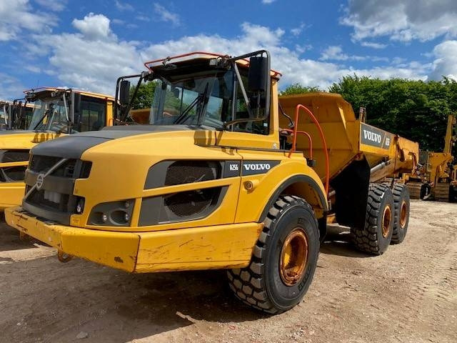 Volvo A 25 G MIETE / RENTAL (12000499) - Tombereau articulé: photos 1 Volvo A 25 G MIETE / RENTAL (12000499) - Tombereau articulé: photos 1