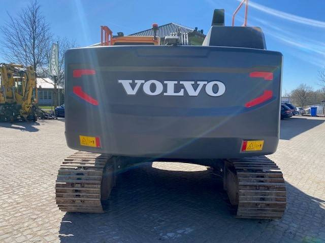 Volvo EC 220 E L MIETE / RENTAL (12001050) - Pelle sur chenille: photos 4 Volvo EC 220 E L MIETE / RENTAL (12001050) - Pelle sur chenille: photos 4