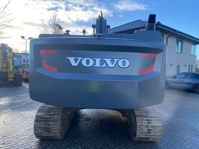 Volvo EC 250 E NL MIETE / RENTAL (12001056) - Pelle sur chenille: photos 3 Volvo EC 250 E NL MIETE / RENTAL (12001056) - Pelle sur chenille: photos 3