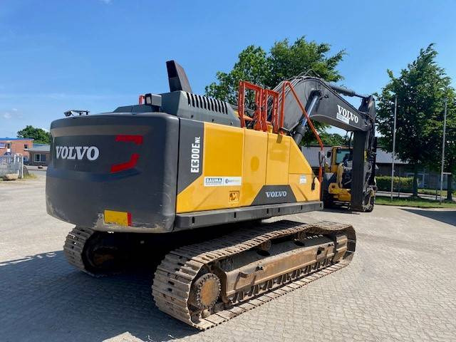 Volvo EC 300 E NL new engine MIETE / RENTAL (12002174) - Pelle sur chenille: photos 4 Volvo EC 300 E NL new engine MIETE / RENTAL (12002174) - Pelle sur chenille: photos 4