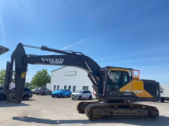 Volvo EC 300 E NL new engine MIETE / RENTAL (12002174) - Pelle sur chenille: photos 1 Volvo EC 300 E NL new engine MIETE / RENTAL (12002174) - Pelle sur chenille: photos 1