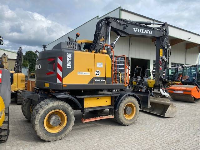 Volvo EWR 150 E MIETE / RENTAL (12001017) - Pelle sur pneus: photos 3 Volvo EWR 150 E MIETE / RENTAL (12001017) - Pelle sur pneus: photos 3