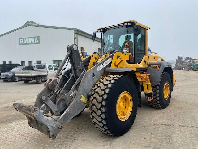 Volvo L 120 H MIETE / RENTAL (12000892) - Chargeuse sur pneus: photos 1 Volvo L 120 H MIETE / RENTAL (12000892) - Chargeuse sur pneus: photos 1