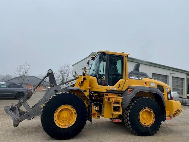 Volvo L 120 H MIETE / RENTAL (12000892) - Chargeuse sur pneus: photos 2 Volvo L 120 H MIETE / RENTAL (12000892) - Chargeuse sur pneus: photos 2