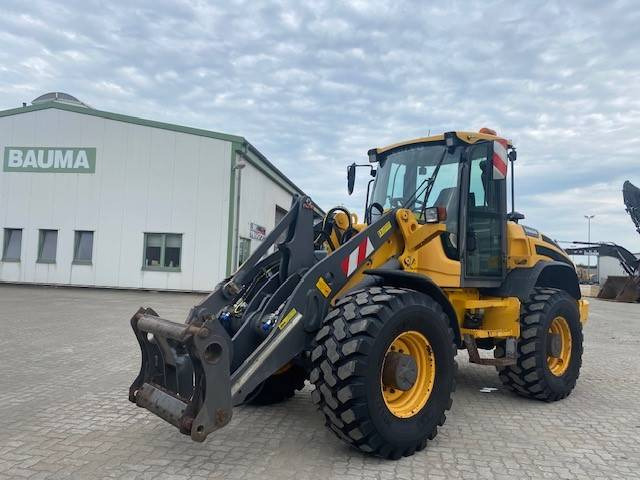 Volvo L 50 GS 35 km/h, new transmission (12005091) - Chargeuse sur pneus: photos 1 Volvo L 50 GS 35 km/h, new transmission (12005091) - Chargeuse sur pneus: photos 1