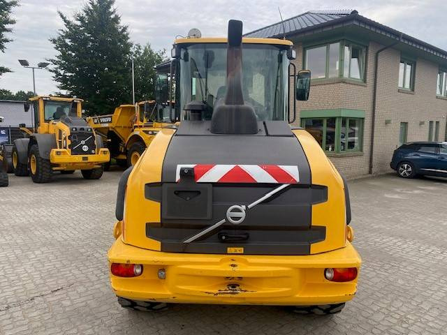 Volvo L 50 GS 35 km/h, new transmission (12005091) - Chargeuse sur pneus: photos 4 Volvo L 50 GS 35 km/h, new transmission (12005091) - Chargeuse sur pneus: photos 4