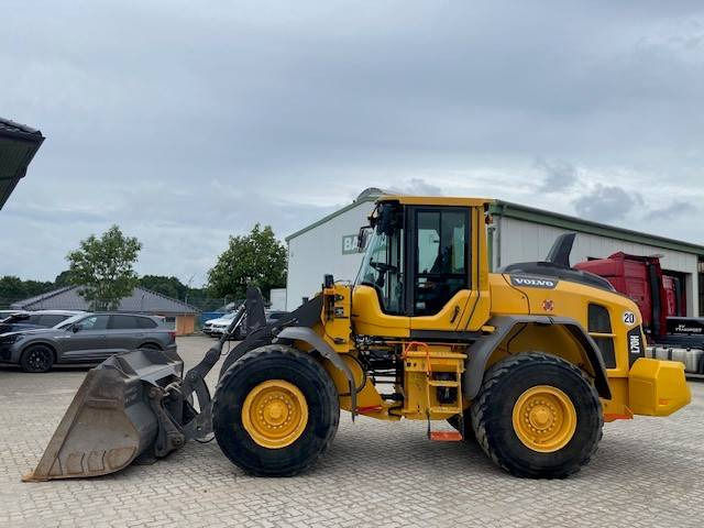 Volvo L 70 H MIETE / RENTAL (12005472) - Chargeuse sur pneus: photos 2 Volvo L 70 H MIETE / RENTAL (12005472) - Chargeuse sur pneus: photos 2