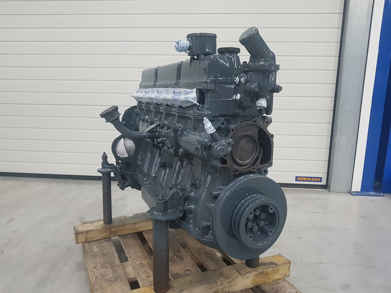 Mitsubishi 6D14 LONG-BLOCK - Engins de chantier: photos 4 Mitsubishi 6D14 LONG-BLOCK - Engins de chantier: photos 4