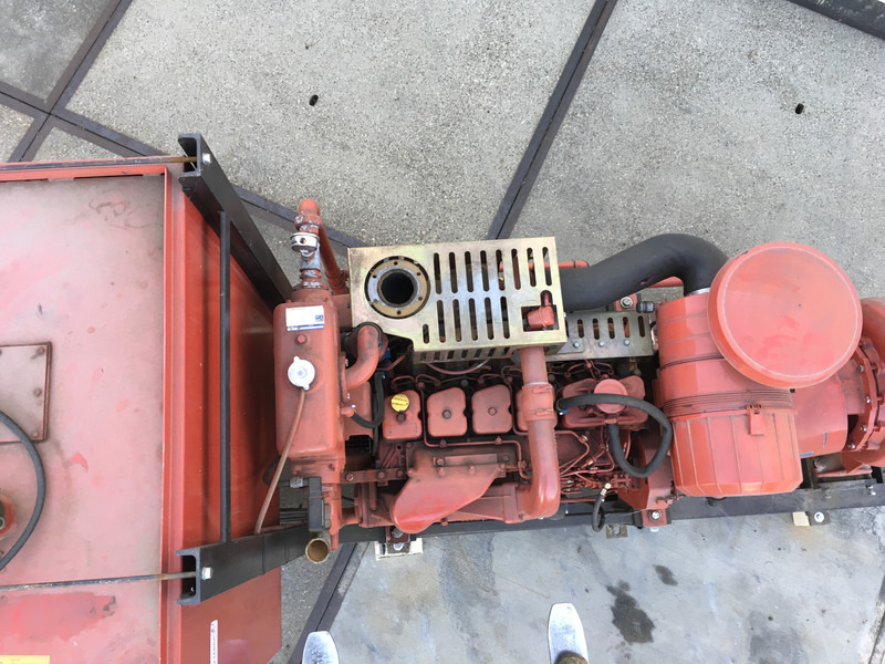 Iveco N67MNTF40.01 PUMP 450M³/H USED - Pompe à eau: photos 5 Iveco N67MNTF40.01 PUMP 450M³/H USED - Pompe à eau: photos 5